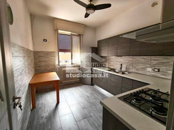 Appartamento quadrilocale in vendita in Semicentro, Crema