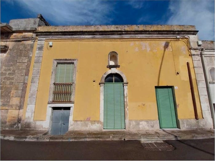 Casa con 6 locali in vendita in Via Vittorio Emanuele, Sanarica