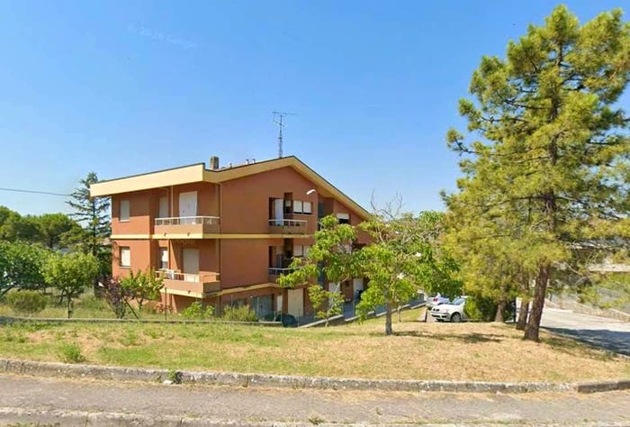 Appartamento con 6 locali in vendita in Via Aldo Moro, Centro, Staffolo