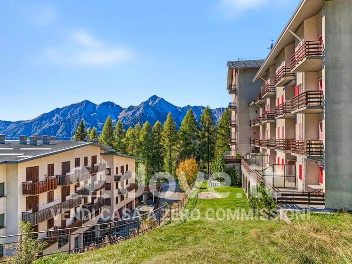 Appartamento trilocale in vendita in Via Rovera, Foppolo