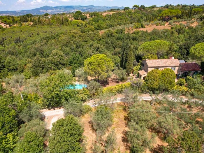 Casa con 5 locali in vendita in Guardistallo