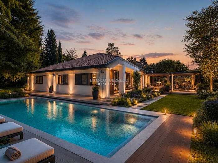 Casa con 6 locali in vendita in Via Alcide De Gasperi, Campofiorenzocalifornia, Casatenovo
