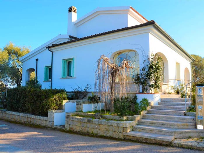 Casa con 6 locali in vendita in Viale Aldo Moro, Viale Aldo Moro Ospedale Vecchio, Olbia