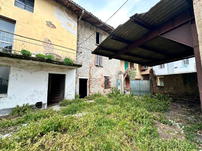 Casa quadrilocale in vendita in Via Dante Alighieri, Ciserano