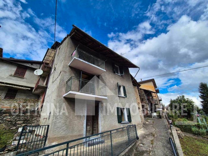Casa quadrilocale in vendita in Via Sacco di Sotto, Sacco, Cosio Valtellino