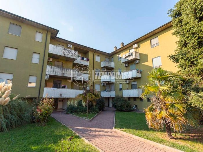 Appartamento trilocale in vendita in Viale Europa, Centro, Orzinuovi