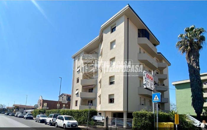 Appartamento quadrilocale in vendita in Via Fratelli Rosselli, Centro, Massa
