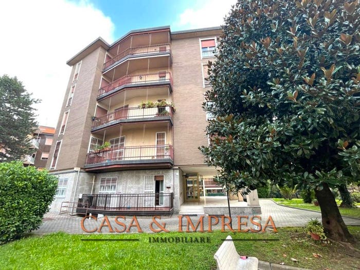 Appartamento trilocale in vendita in Via Trieste, Vimodrone