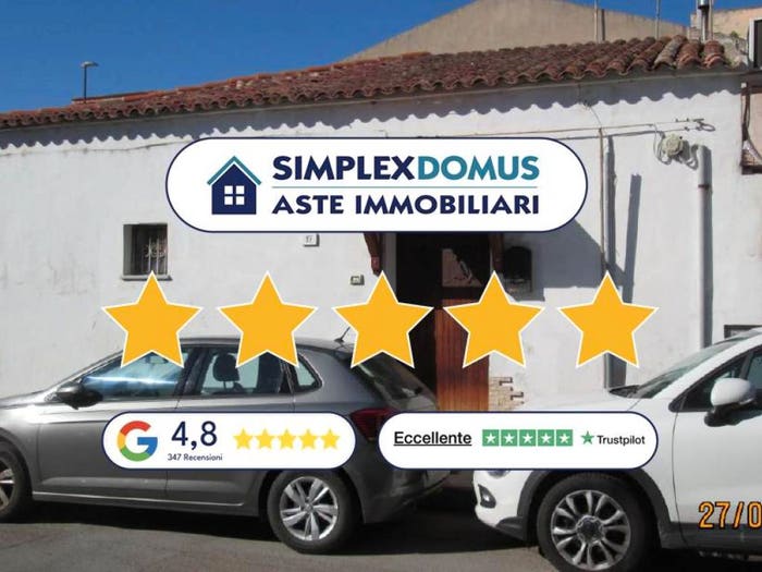Appartamento trilocale in vendita in Via Calabria, Santa Maria, Olbia