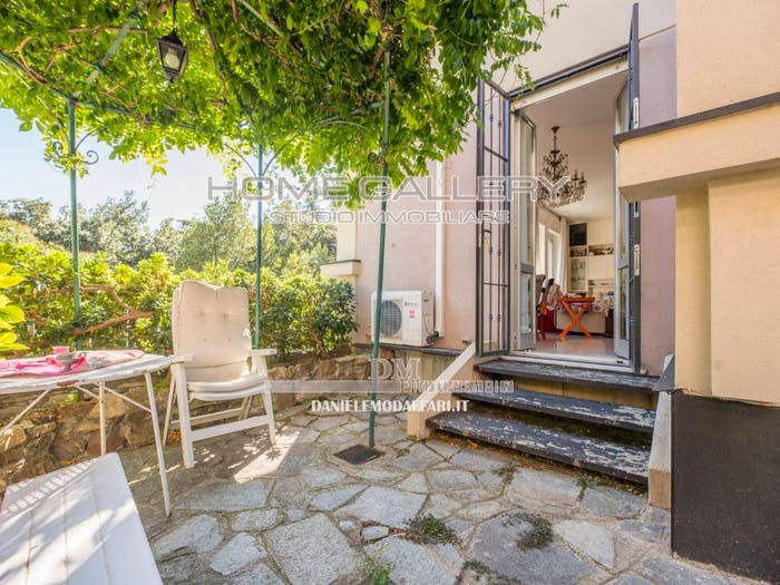 Appartamento con 6 locali in vendita in Via Domenico Viviani, Albaro, Genova