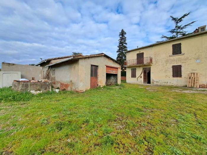 Casa con 6 locali in vendita in Cerreto Guidi