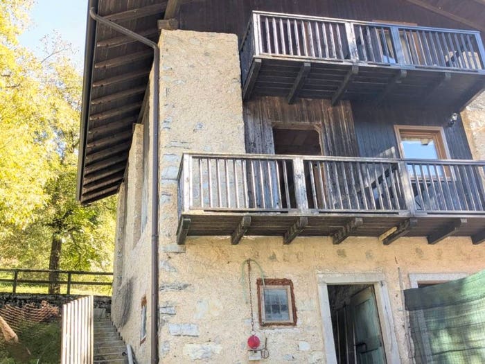 Casa trilocale in vendita in Via Bartolomeo Daves, Locca, Ledro