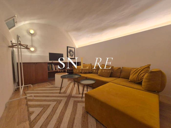 Appartamento trilocale in vendita in Via Lupo, San Niccolò, Firenze