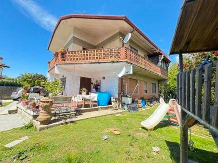 Casa con 6 locali in vendita in Viale Versilia, Centro, Forte dei Marmi
