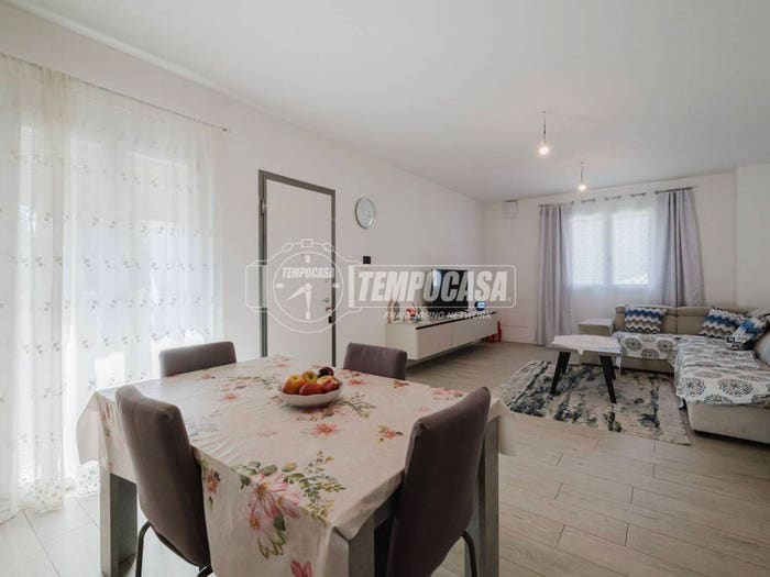 Casa trilocale in vendita in Via Tommaseo Niccolò, Centro, Chiari