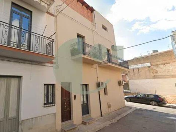 Appartamento con 6 locali in vendita in Via Bers E Toti, Centro, Comiso