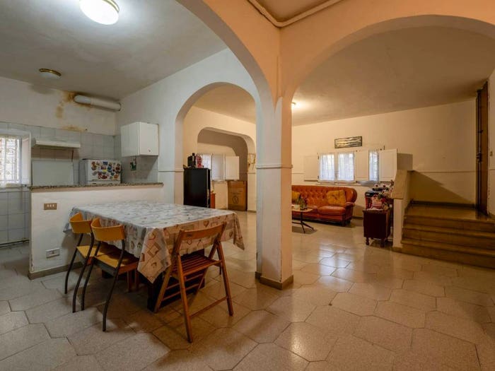 Appartamento quadrilocale in vendita in Viale Gaetano Moreali, Sant'Agnese Università, Modena