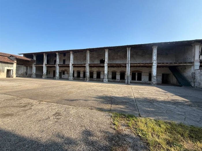 Casa quadrilocale in vendita in VIA FIUME OGLIO, Centro, Roccafranca