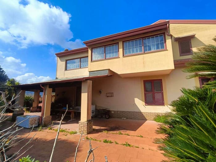 Casa con 6 locali in vendita in via provinciale massa santa lucia Snc, Masse, Messina