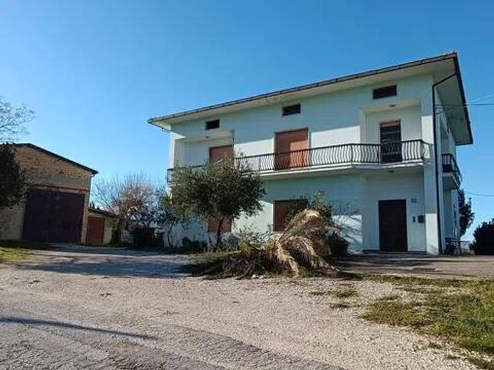 Casa con 6 locali in vendita in Contrada Forca Di Lupo, Atessa