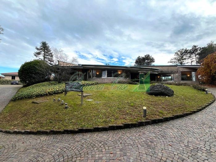 Casa con 6 locali in vendita in Via delle Azalee, Centro, Briosco