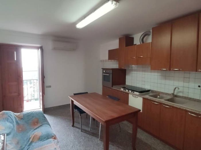Casa bilocale in vendita in Via Rocchitti, Centro, Caltagirone