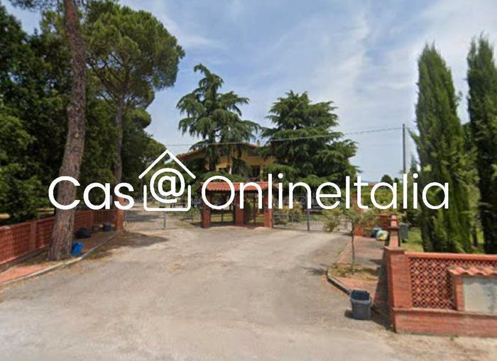 Casa con 6 locali in vendita in Via Marchetti N Castiglione del Lago Perugia, Centro, Castiglione del Lago