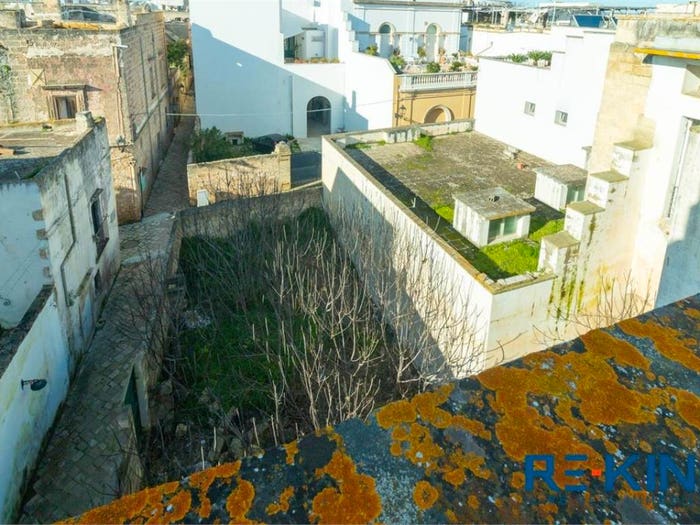Casa con 6 locali in vendita in Via M Prestinari ang Via Umberto I, Centro, Racale
