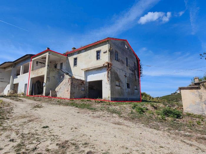 Casa con 6 locali in vendita in Contrada Forola, Acquaviva Picena