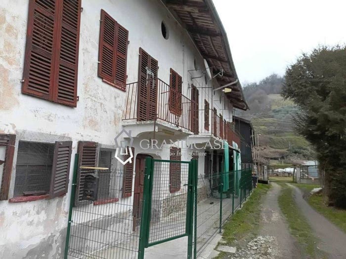Casa con 6 locali in vendita in Strada San Giuseppe, Casalborgone