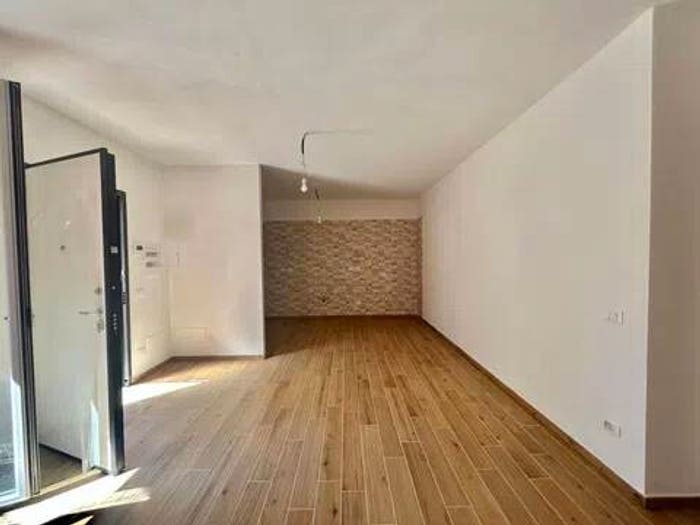 Appartamento con 6 locali in vendita in Via Firenze No Number, Agrestone Agrestino Querciolaia, Colle di Val d'Elsa