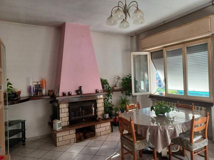 Appartamento trilocale in vendita in Via Novara, Gabbio Cereda Ramate, Casale Corte Cerro