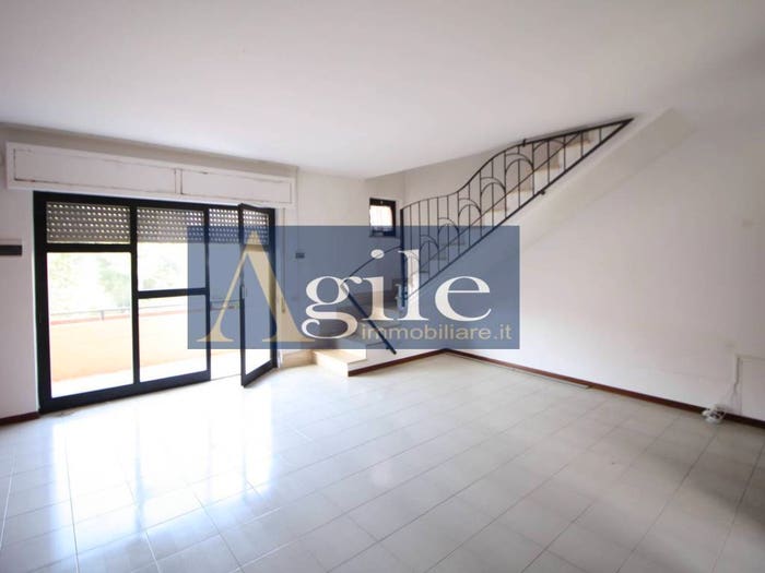 Appartamento con 5 locali in vendita in via gorizia, Centro, Alba Adriatica
