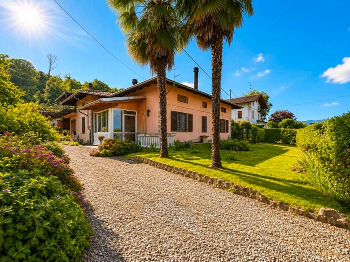 Casa con 6 locali in vendita in via della repubblica, Mottalciata