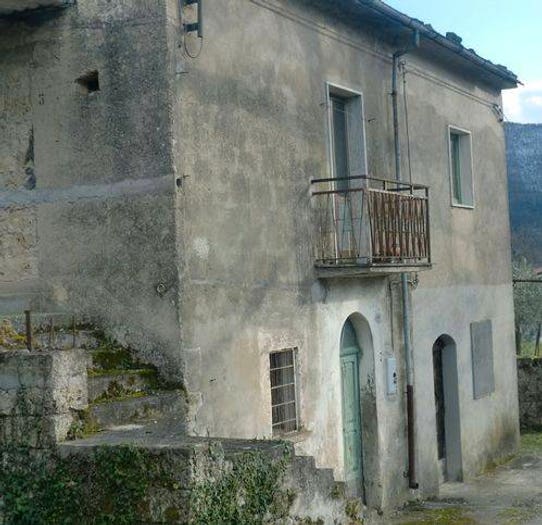 Casa quadrilocale in vendita in Via Ialimiti, Rocchetta Alta, Rocchetta a Volturno