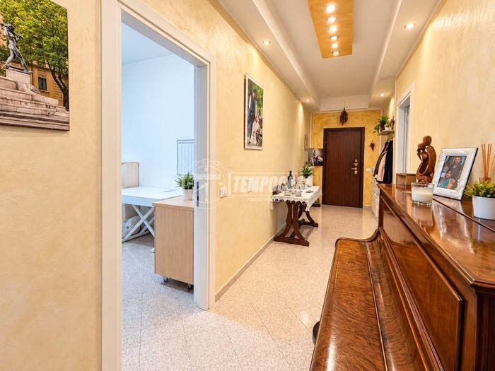 Appartamento trilocale in vendita in Via Bruschi, Sant'Agnese Università, Modena