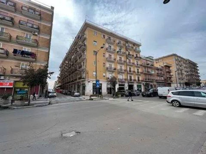 Appartamento quadrilocale in vendita in Via Luigi Zuppetta, Centro, Lucera