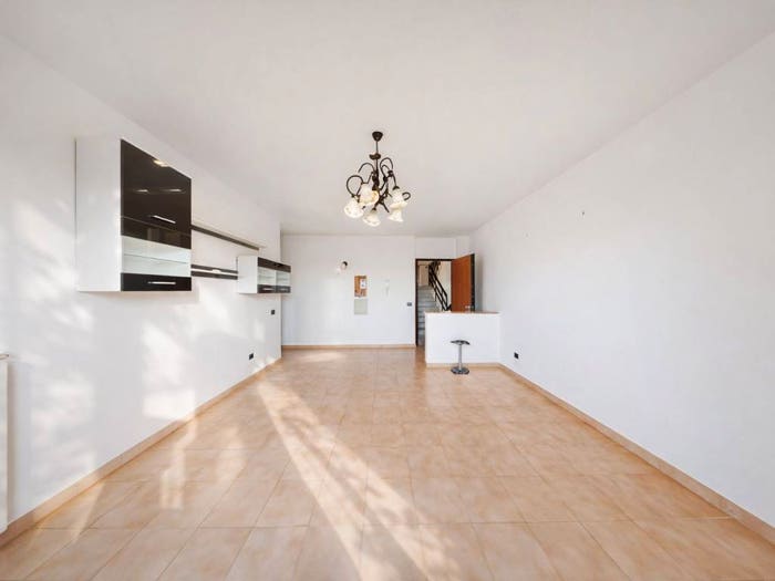 Appartamento trilocale in vendita in Via Louis Pasteur, Rudiae Casermette, Lecce