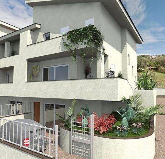 Casa quadrilocale in vendita in Viale Fiume Mesima, Siano Cava, Catanzaro