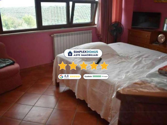 Appartamento con 6 locali in vendita in Contrada Vertilina, Moscufo