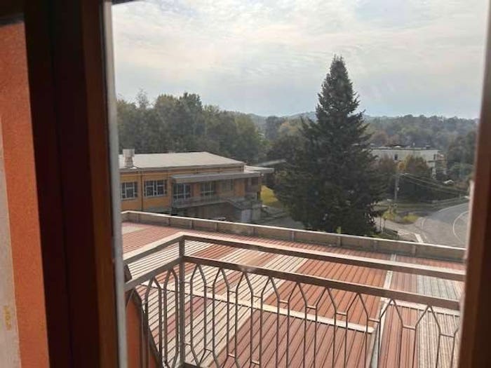 Appartamento trilocale in vendita in Via Golasecca, Centro, Sesto Calende