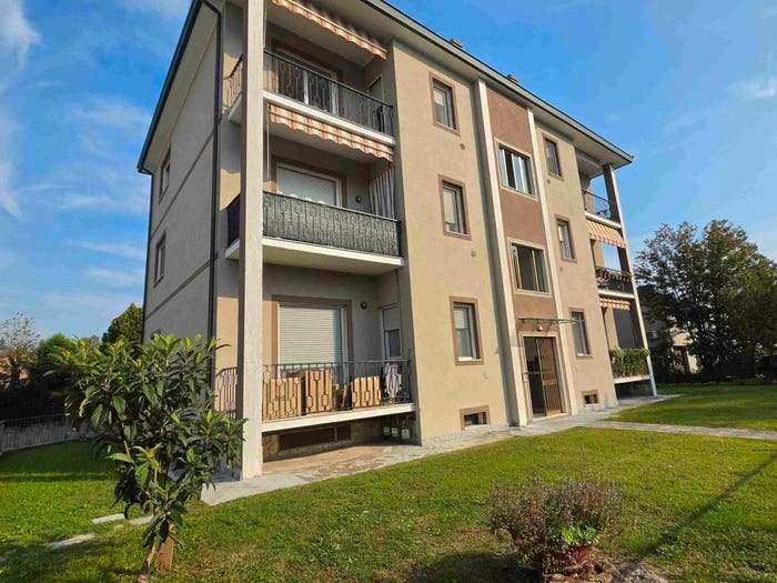 Appartamento trilocale in vendita in Via Francesco Agello, Centro, Montanaso Lombardo