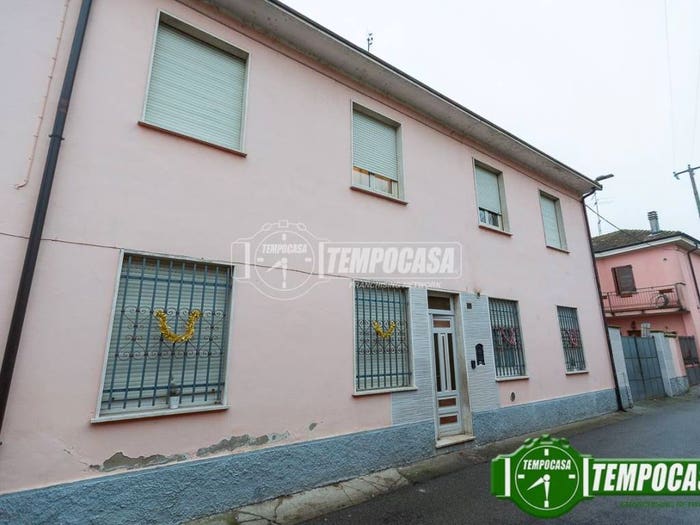 Casa con 6 locali in vendita in Via Damiano Chiesa, Zorlesco, Casalpusterlengo