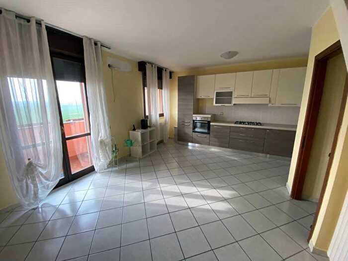 Appartamento trilocale in vendita in Via John e Robert Kennedy, Valera Fratta