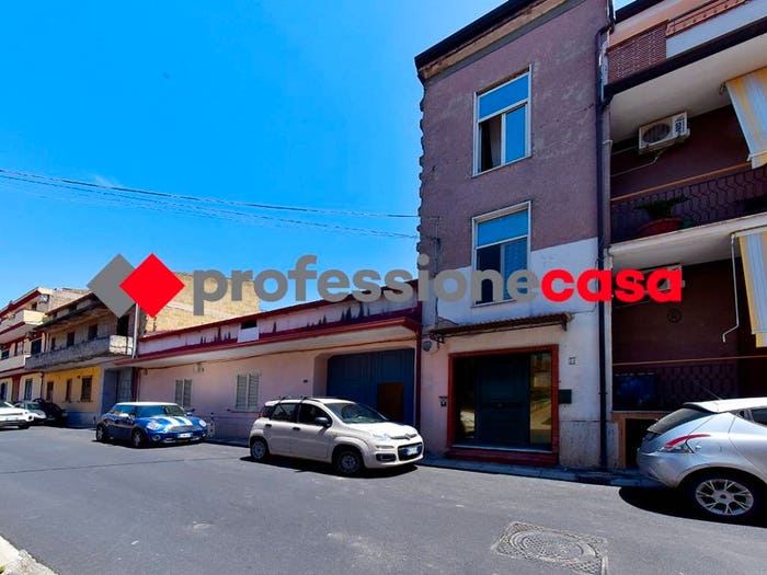 Casa trilocale in vendita in Via Kennedy, Centro, Portico di Caserta