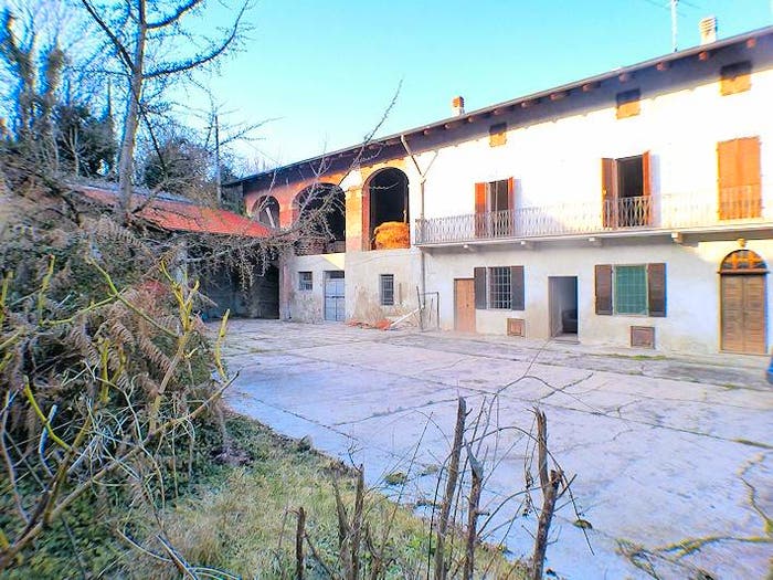 Casa con 6 locali in vendita in Via San Rocco, Varengo, Gabiano