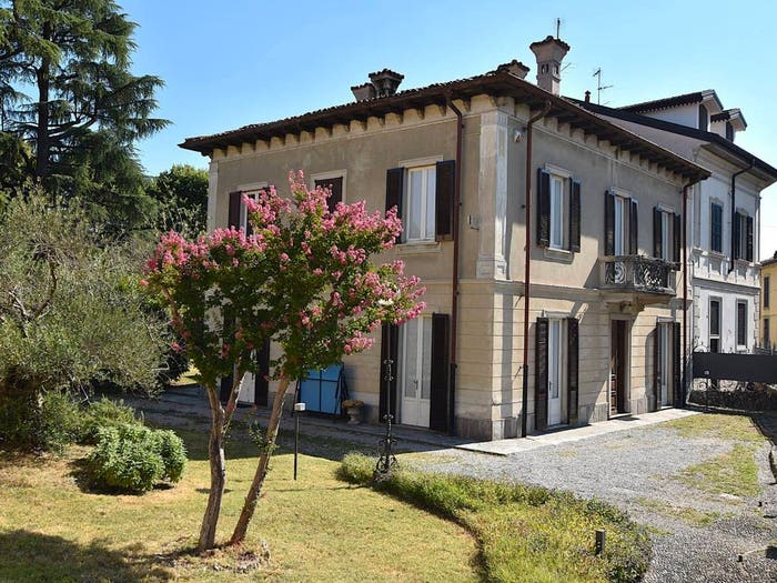 Casa con 5 locali in vendita in Piazza San Giovanni, Centro, Cernusco Lombardone