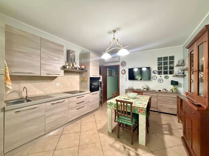 Casa con 5 locali in vendita in Castelfranco di Sotto