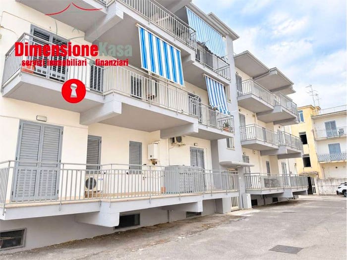 Appartamento con 5 locali in vendita in via seminario, Centro, Casamarciano