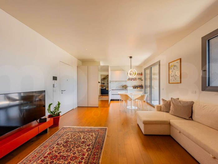 Casa trilocale in vendita in Via Enrico Cernuschi, Palestro, Milano